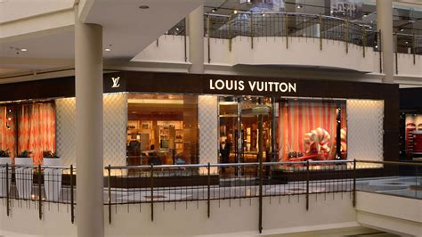 louis vuitton des moines|louis vuitton store locations.